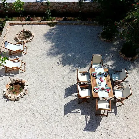 Luxurious Angelina 2 Apartment